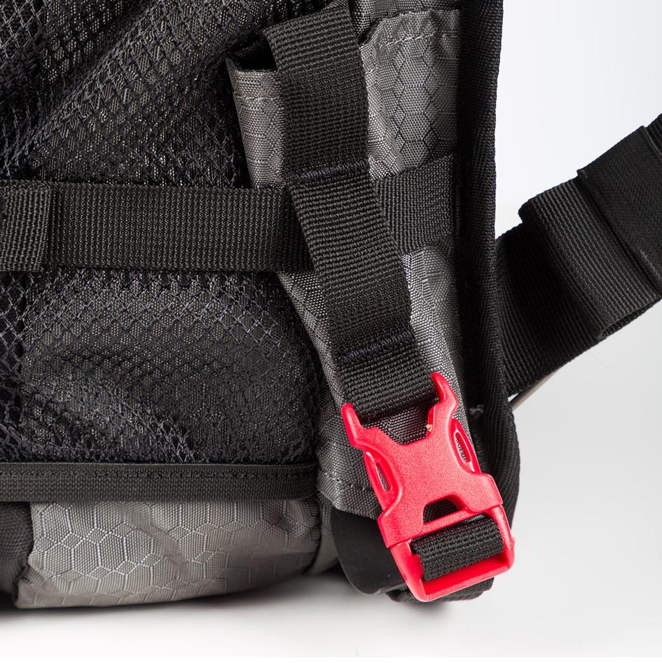 Nac-Pak-With-Shape-Shift-3L-Hydrapak_3499-000_Gray_08-Klim