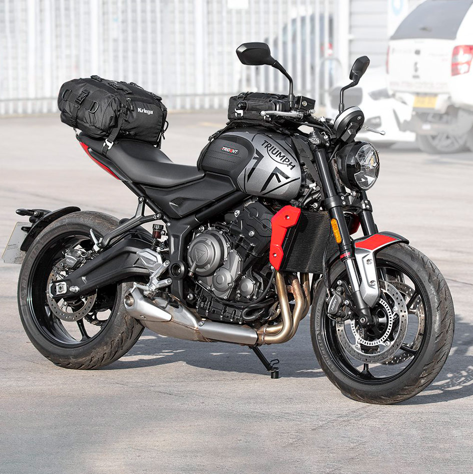 Triumph trident 660 - US Drypack fit kit Triumph trident 660 - US Drypack fit kit
