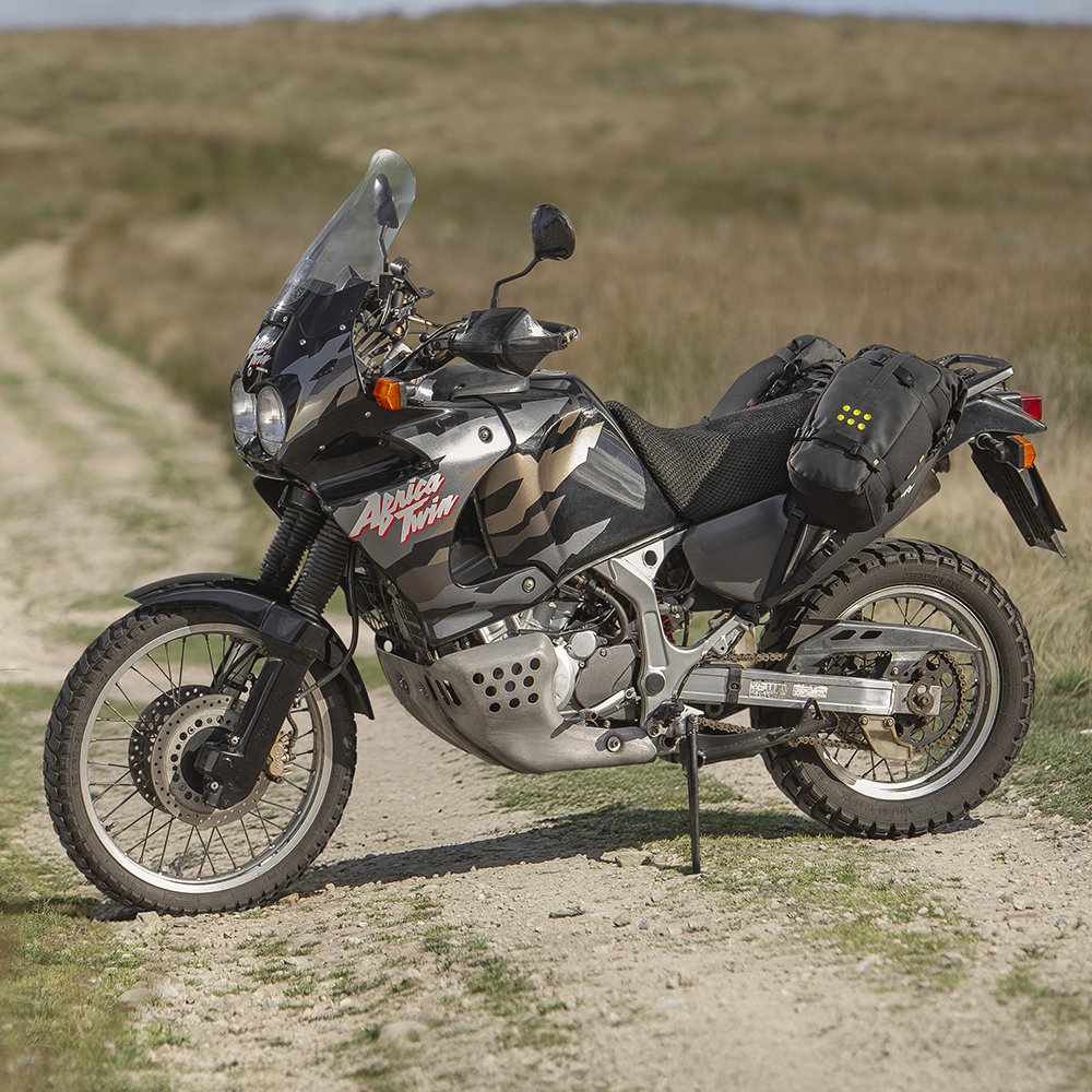 kriega-os-base-adv KOSBA-J-15 Kriega OS-Base Adventure Bike - Explorcom